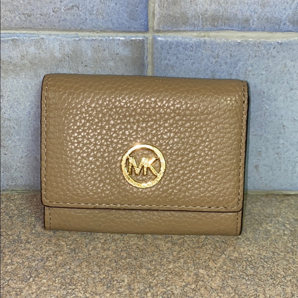 Michael Kors mini wallet/card holder
